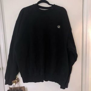 Oversized Black Sweatshirt